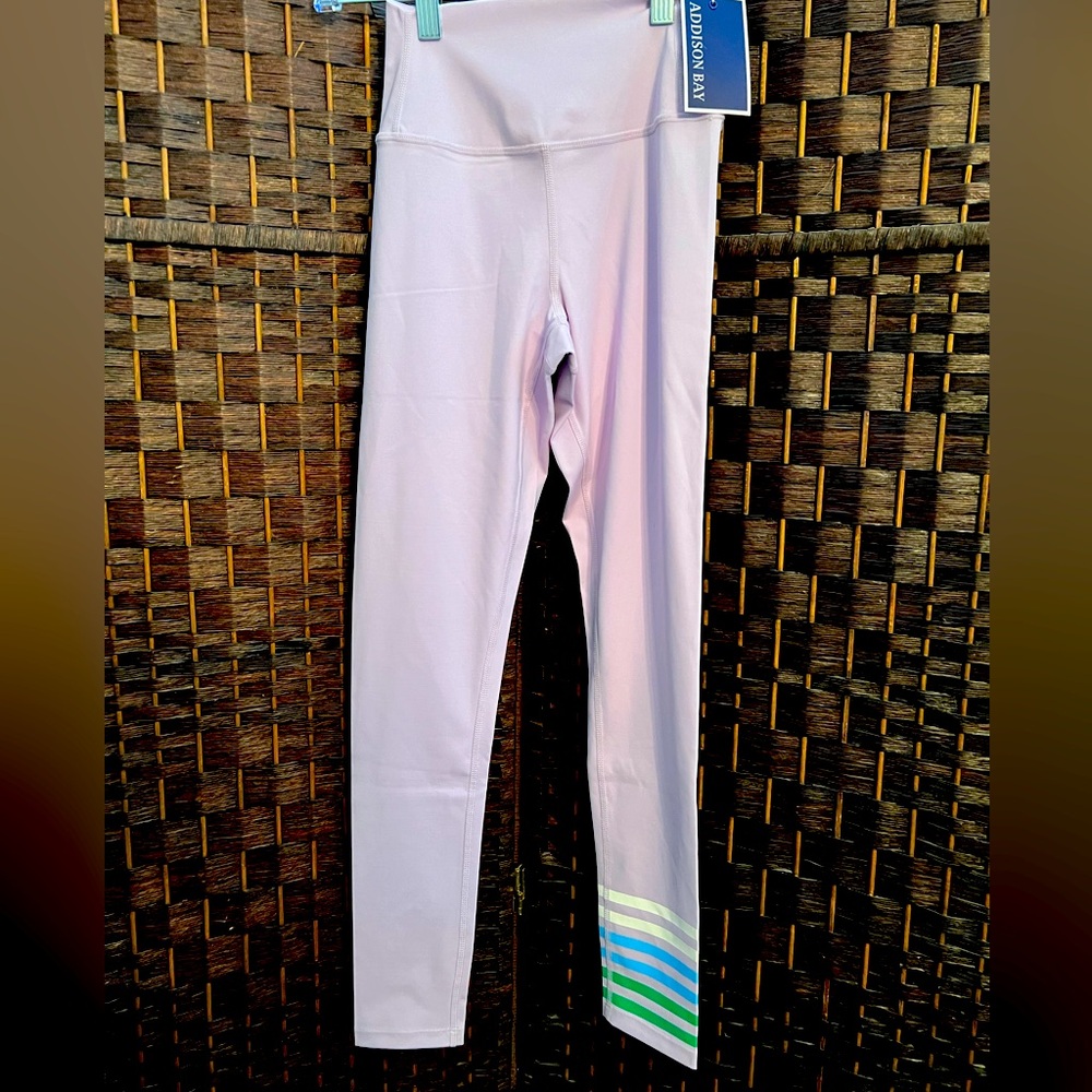 NWT Addison Bay Lavender Everyday Leggings.  Size XS